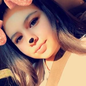 Meet your Posher, Celina